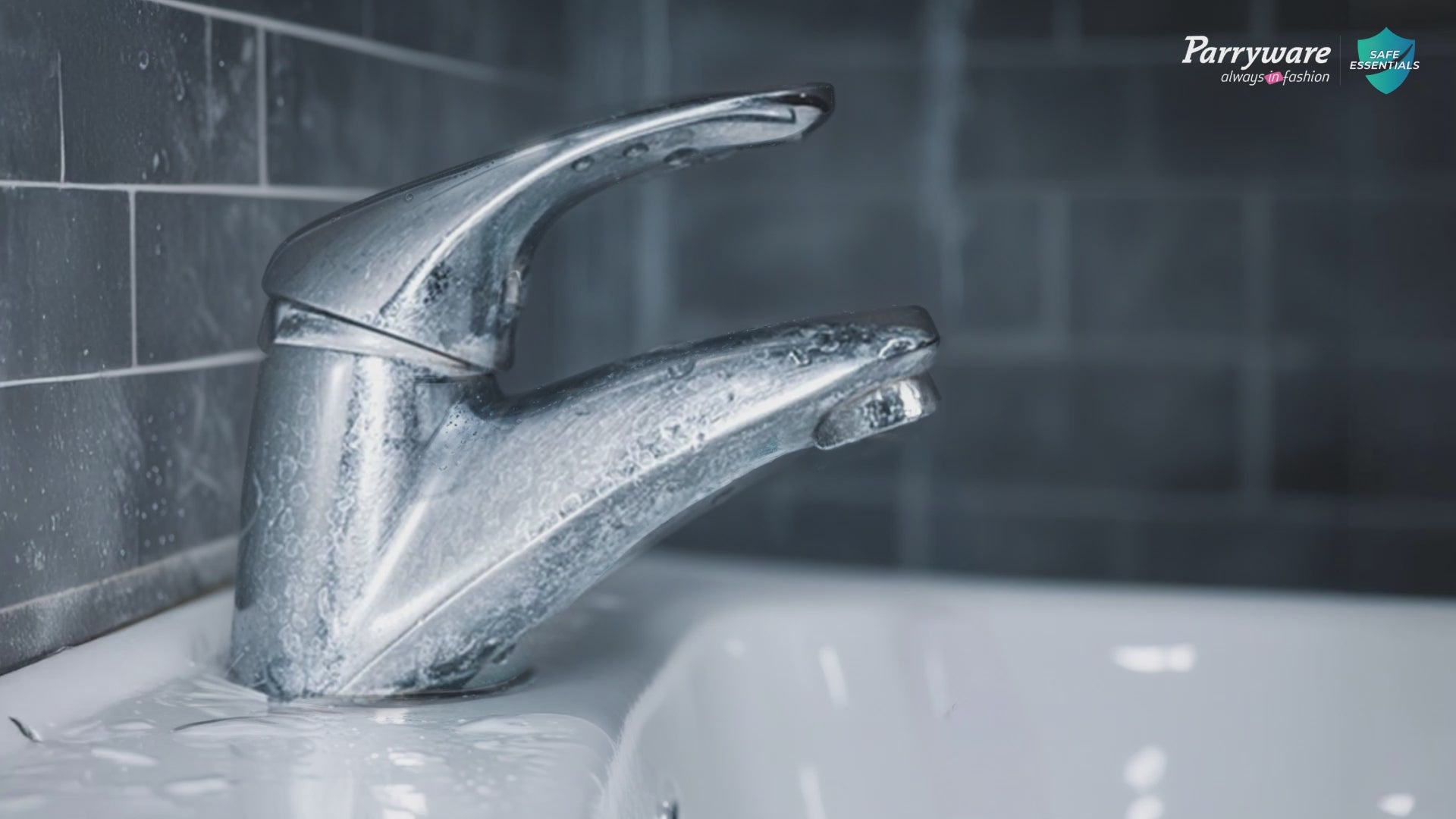 PARRYWARE GLOW Tap Cleaner & Limescale Remover 200 ml | Instantly Removes Limescale, Hard Water Stains & Soap Scum | Powerful Deep Cleaning for Sparkling Faucets - Fast Action, Streak-Free Shine | FCGL0102